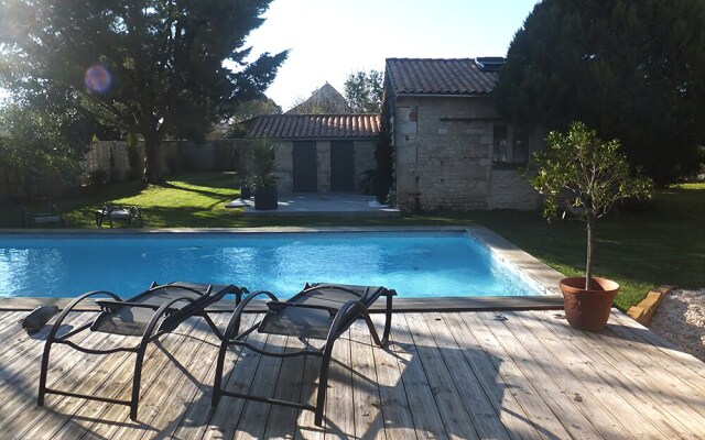 Les Hôtes du Paradis