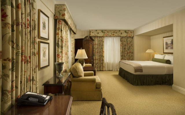 Mayflower Park Hotel