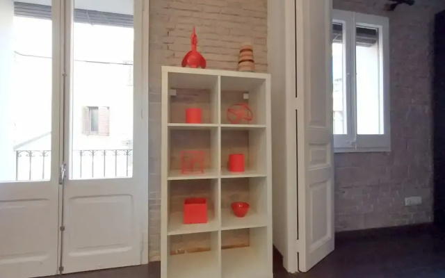 Barceloneta Apartment With Balcony