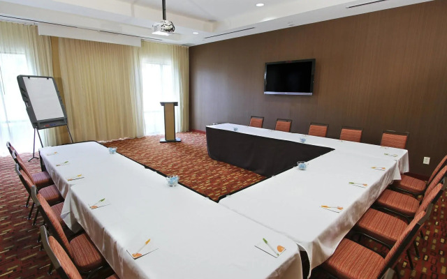Courtyard by Marriott Raleigh North/Triangle Town Center