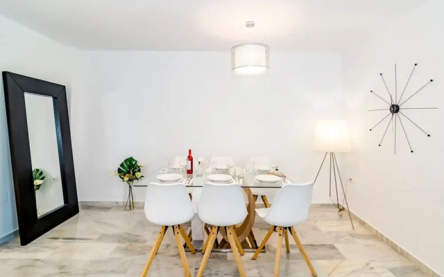 CNA-2 bedroom with large roof terrace