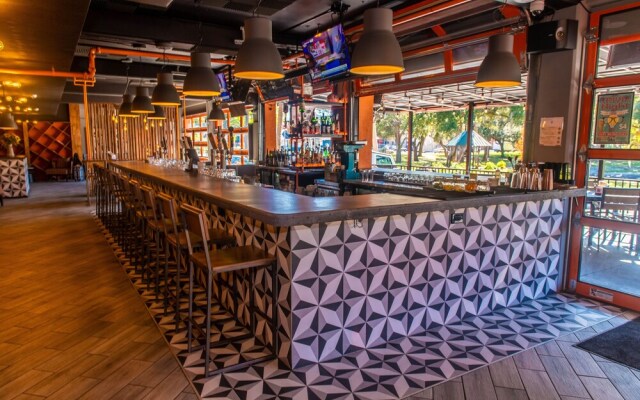 Uptown Hotel St Pete