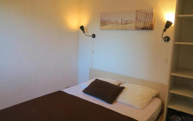 Appartement residence avec piscine a deux pas des plages