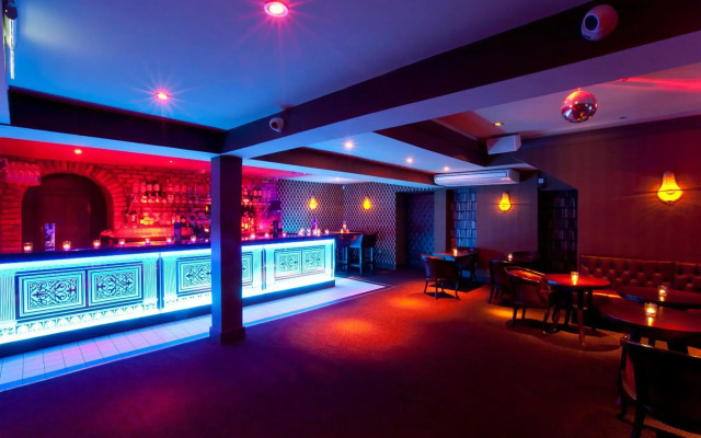 Harcourt Hotel