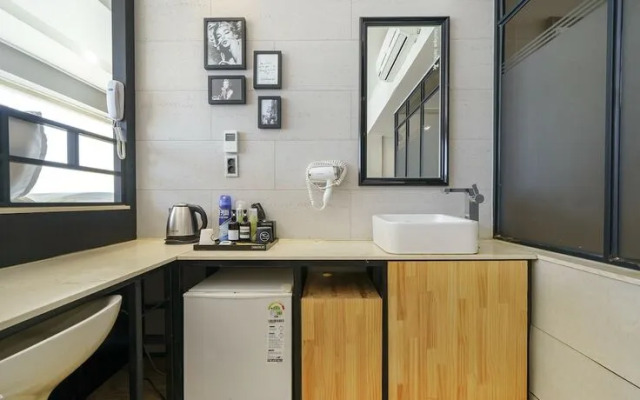 Busan Myeongji Oceanview JK Hotel