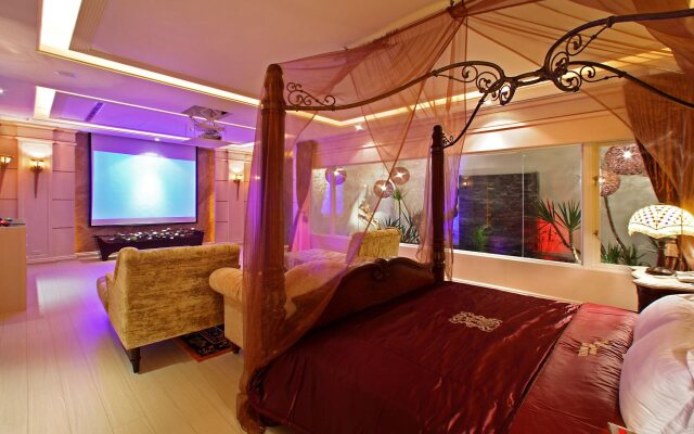 Young Motel