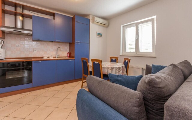 Stunning Apartment in Pakostane With 1 Bedrooms and Wifi