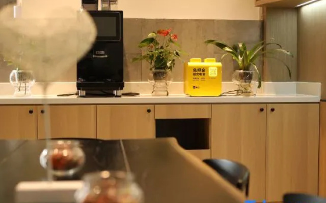 Starway Hotel (Shenyang Tiexi Baogong Street Subway Station)