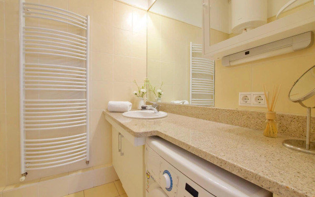 Standard Apartment by Hi5 - Madách Imre 1