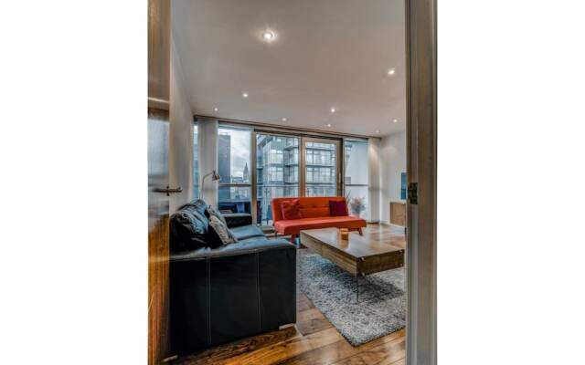 Stunning, Huge and Elegant apt for 6 in Manchester