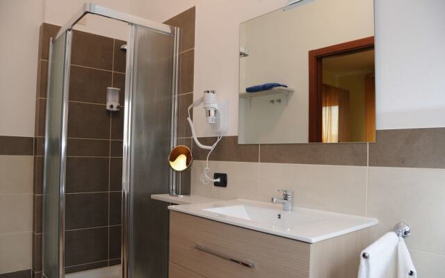 Color House Malpensa B&B