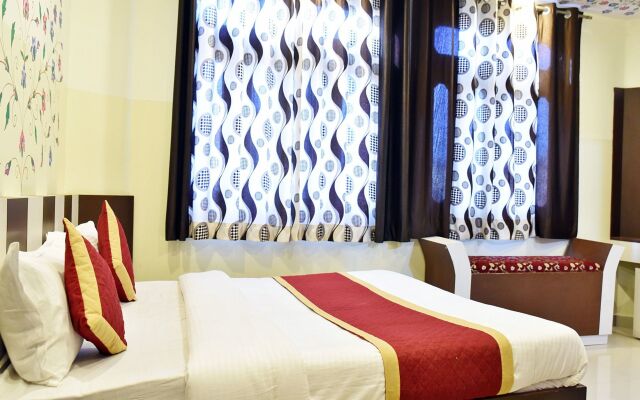 OYO 11389 Hotel NG Palace