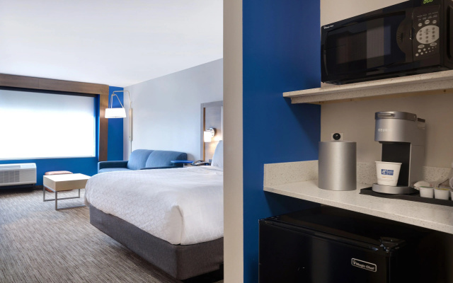 Holiday Inn Express & Suites Brighton by IHG