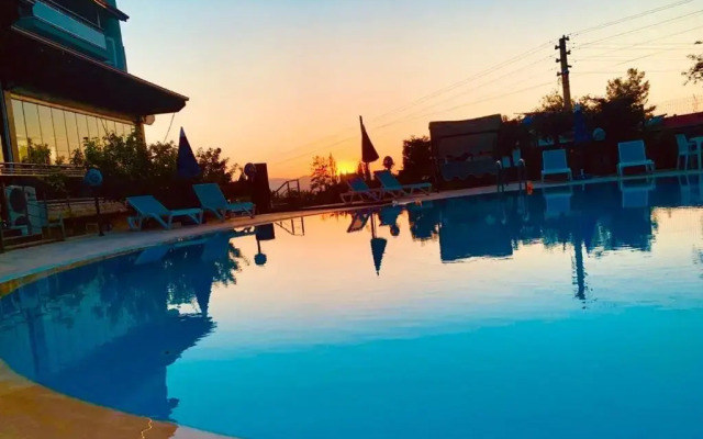 Pamukkale White Heaven Suite Hotel