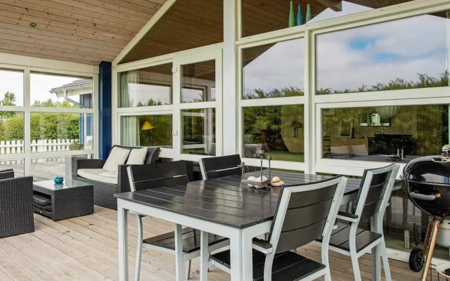 6 Person Holiday Home in Hemmet-by Traum