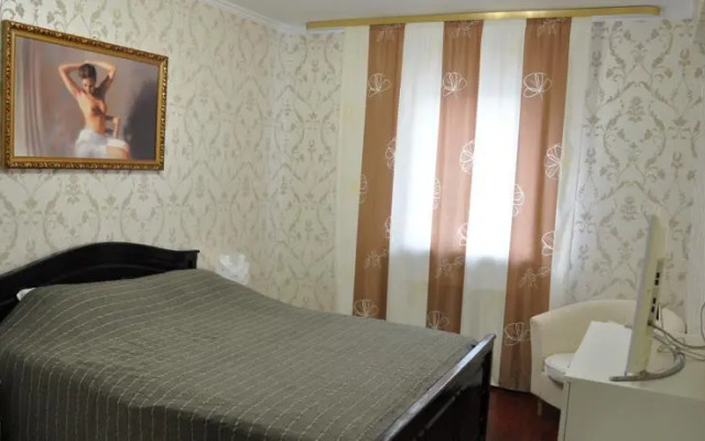 Friend`s House Hotel