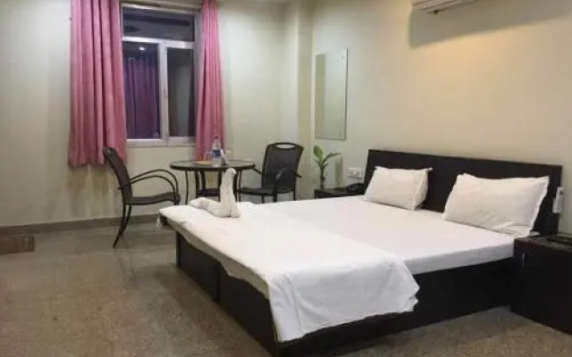 Hotel Sky Inn by OYO Rooms