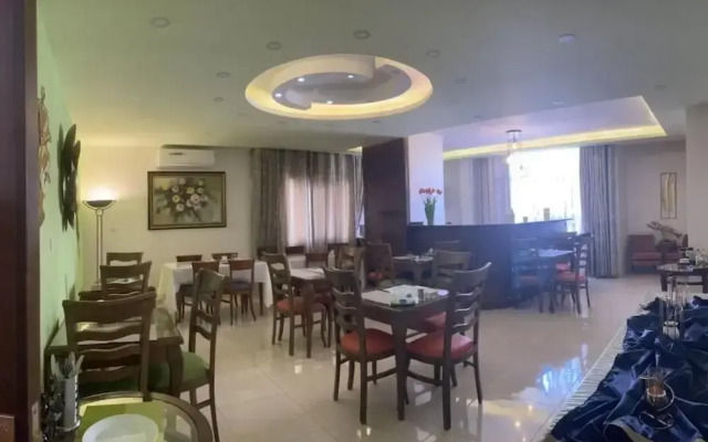 Tell Madaba Hotel