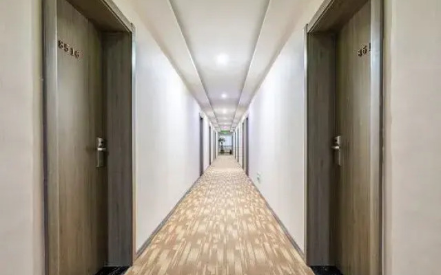 Elan Hotel(Luoyang Railway Station)