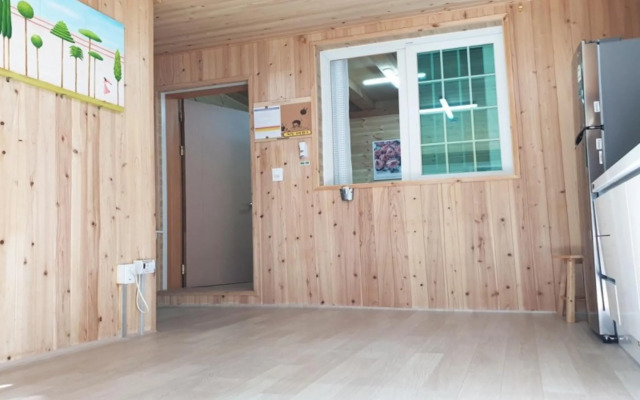 Yangyang Pinot Tree Pension