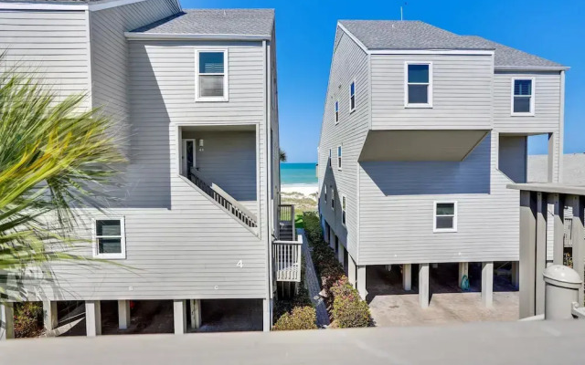 Pelican Pointe 2A