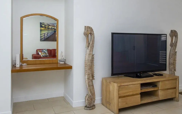 1 Bright Point Apartment 5301