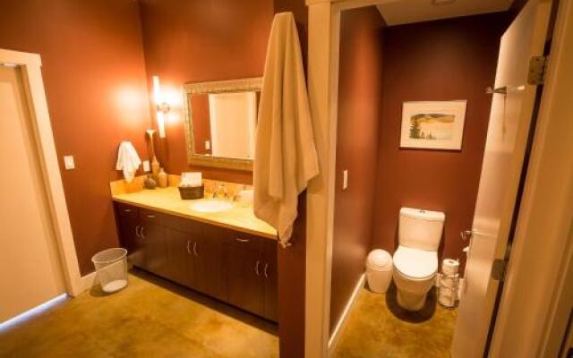 Crooked Tree Guest Suites