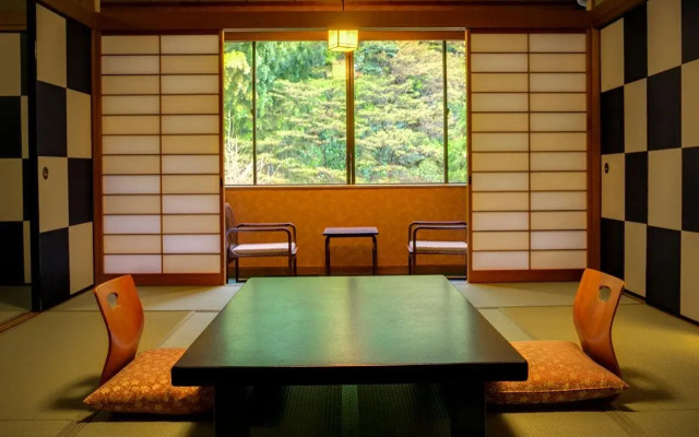 Yumoto Komachikan