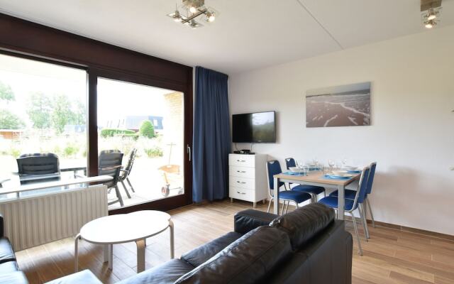 Tranquil Apartment in Nieuwvliet Near the Beach