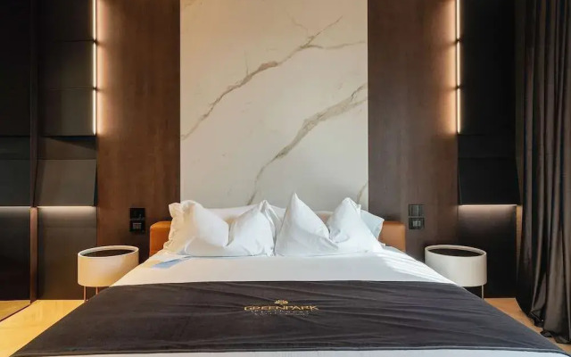 Green Park Penthouse Suite & Pool