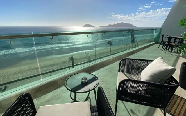CONDOS ONE ByTrvl2hm & Mazatlan Regency