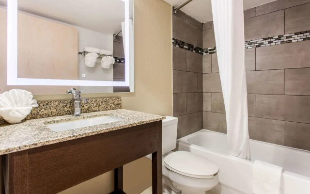 Quality Inn & Suites Myrtle Beach near Outlets