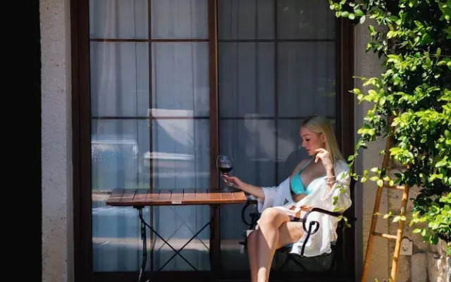Avalon Boutique Hotel & Suites