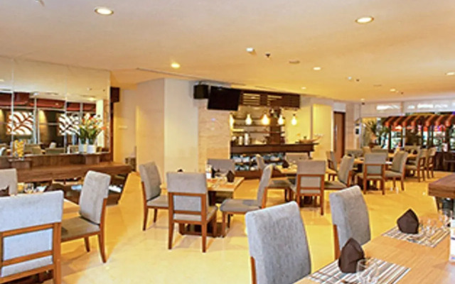 OYO 1699 Verona Residence