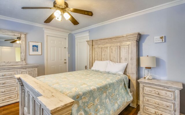 The Turquoise Turtle 4 Bedroom Home