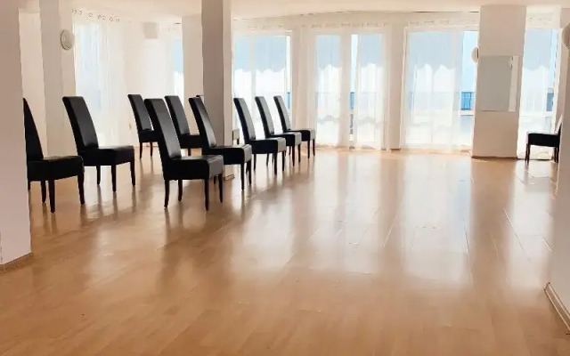 Mint Family Hotel