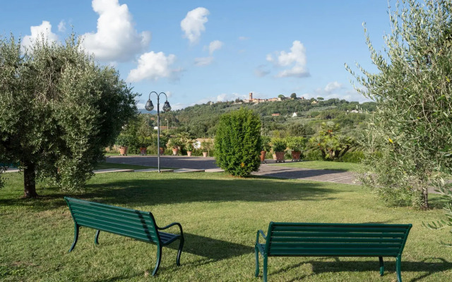 Lu-f452-sgiu68at - Villa Gabri 8 2