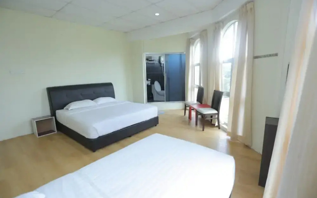 JAM Hotel Kota Warisan Near ERL Salak Tinggi Sepang