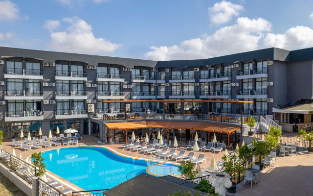 Clover Magic Park Side Otel