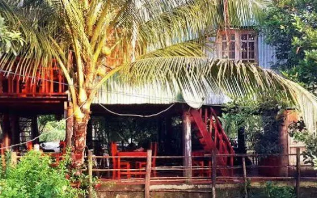Ut Phuong Ecological Garden Resort