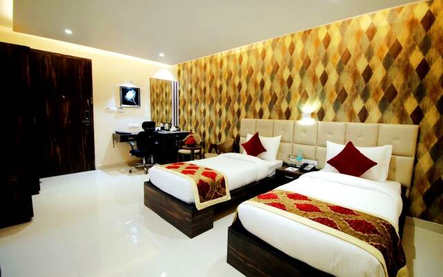 Pinnacle by Click Hotels, Lucknow