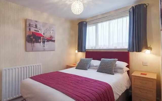 Stoneleigh Hotel