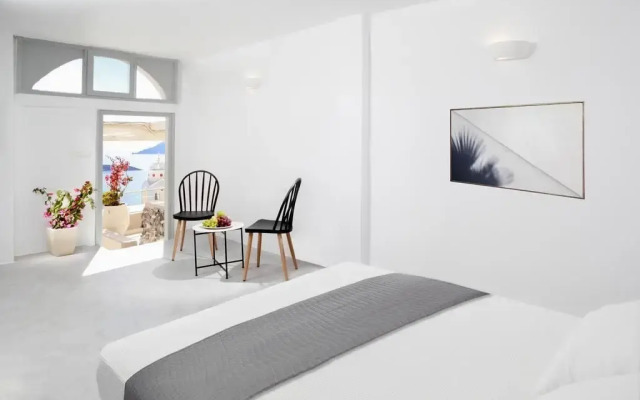 Lava Suites and Lounge