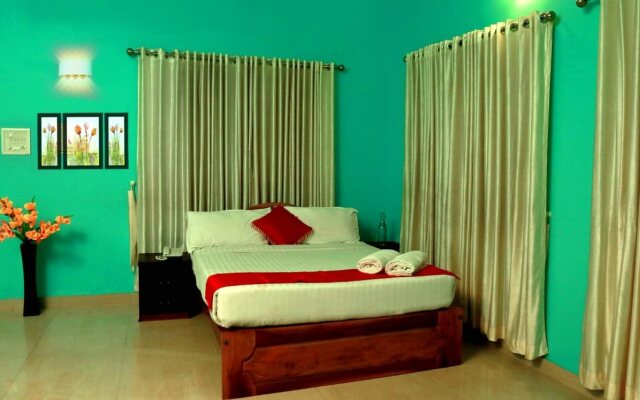 Aruvi Resorts