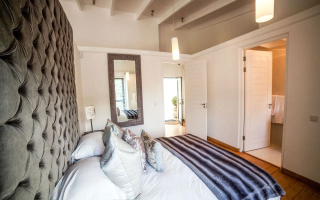 The Ivy Apartments
