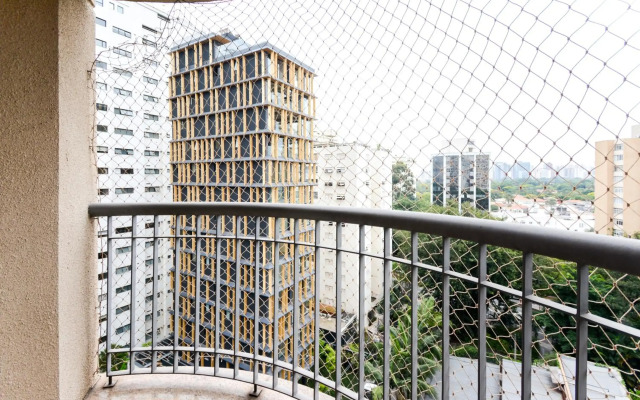 Flat Clarion Apartments by BnbHost