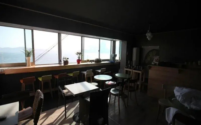Leum Guest House