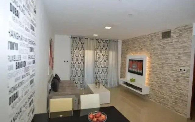 La Palmora Suites