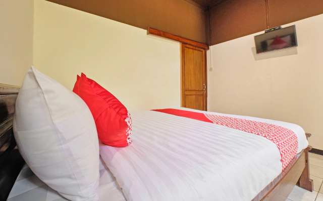 OYO 2519 Mayang Garini