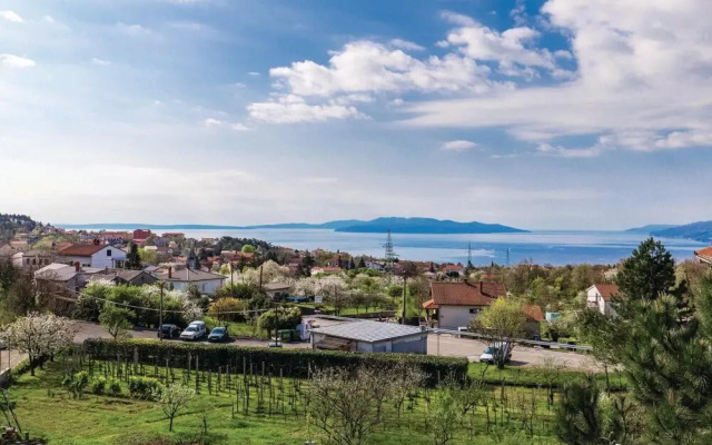 Amazing Home in Spincici With Wifi and 5 Bedrooms